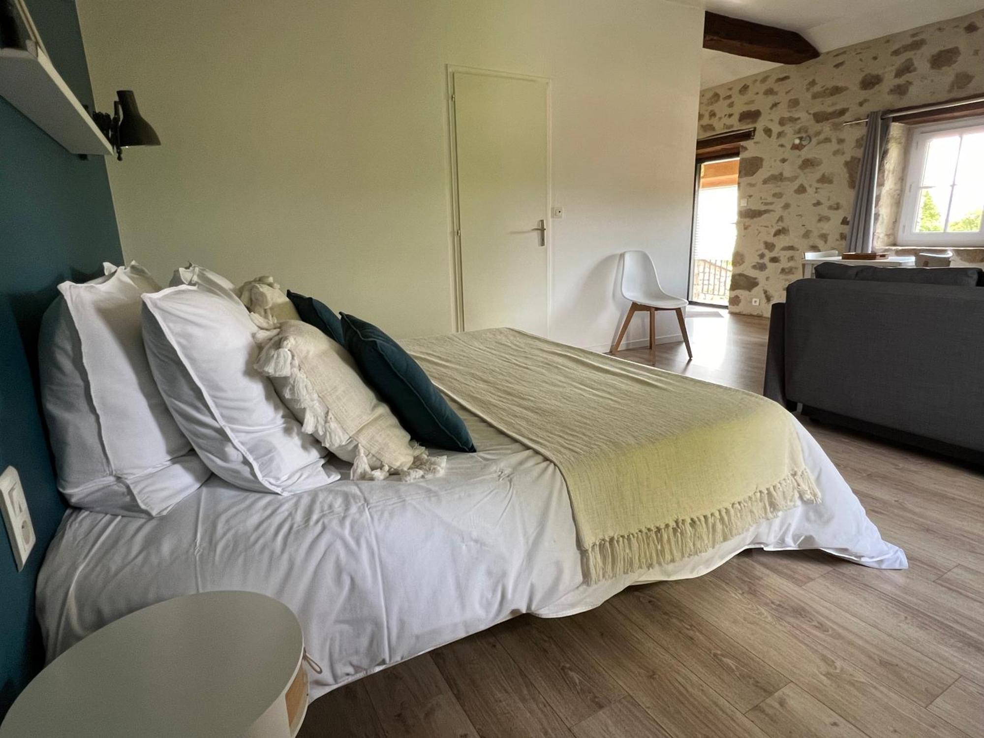 Bed and Breakfast La Milliere - Piscine & Campagne - Cathelineau & Lescure Le Poiré-sur-Vie Exterior foto